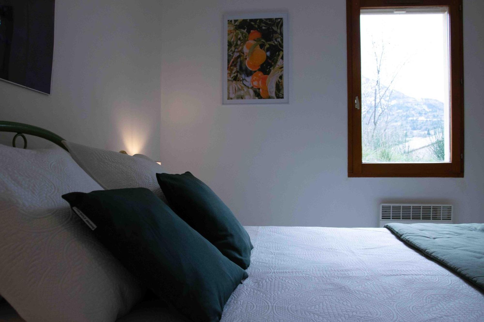 Les Grands Pres Des Baronnies Guest House La Roche-sur-le-Buis Exterior photo
